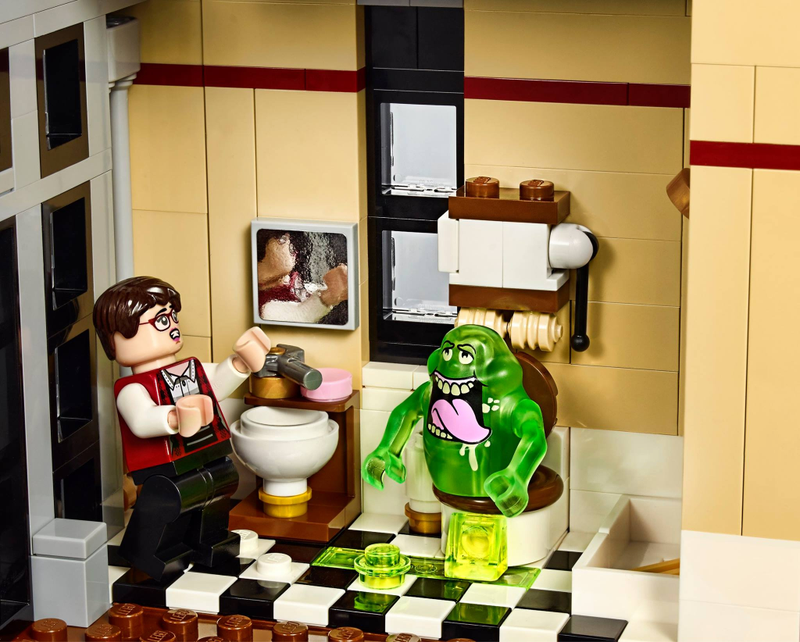 Illustration for article titled Our First Look Inside the Lego Ghostbusters Firehouse HQ Reveals So Many Wonderful Details